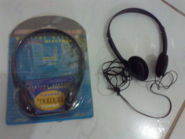 Digital Stereo Headphones
